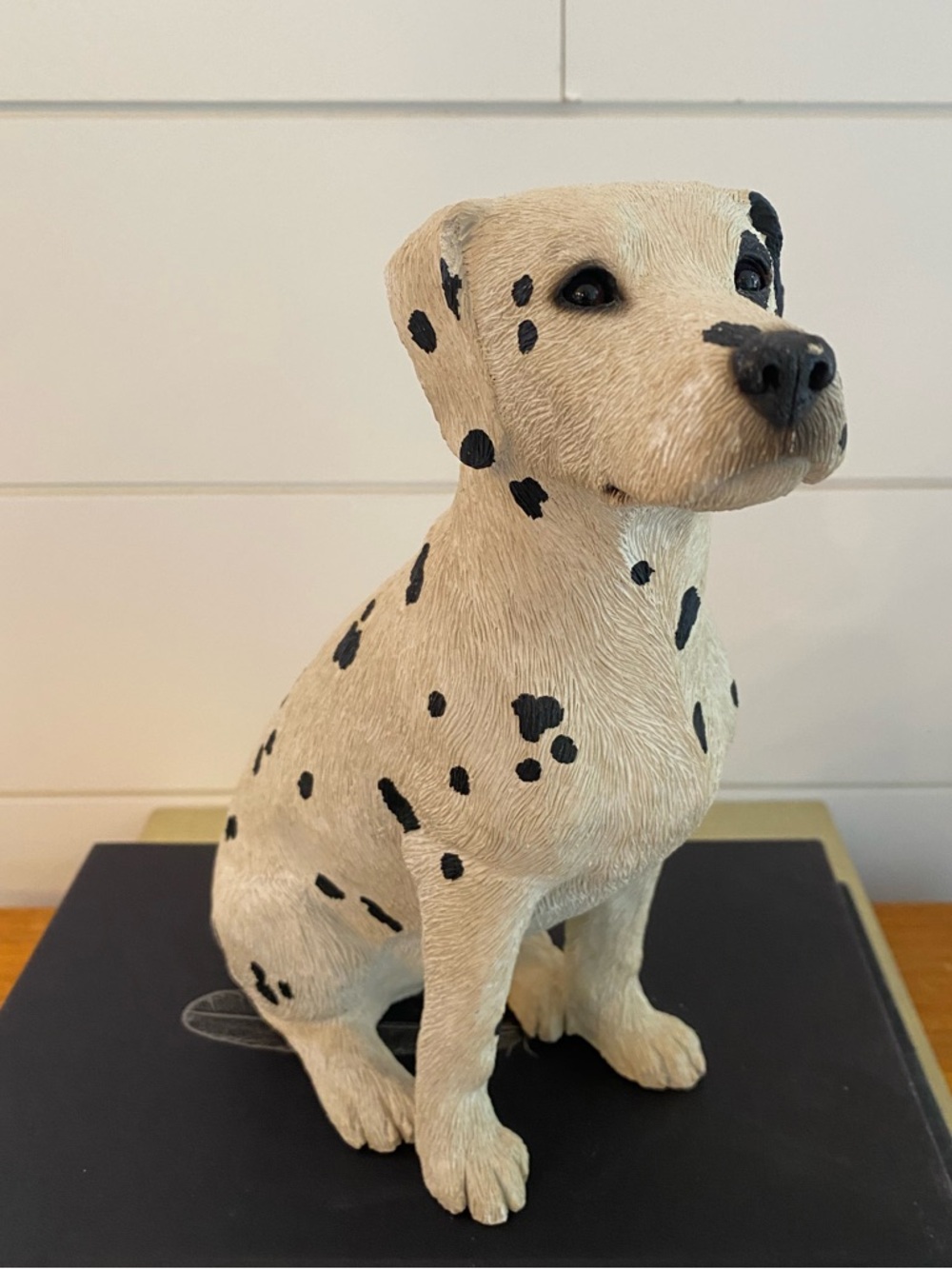 Sandicast Hand Painted Sitting Dalmatian Collectible Figurine Sandra Bruce 1996 - Picture 2 of 11